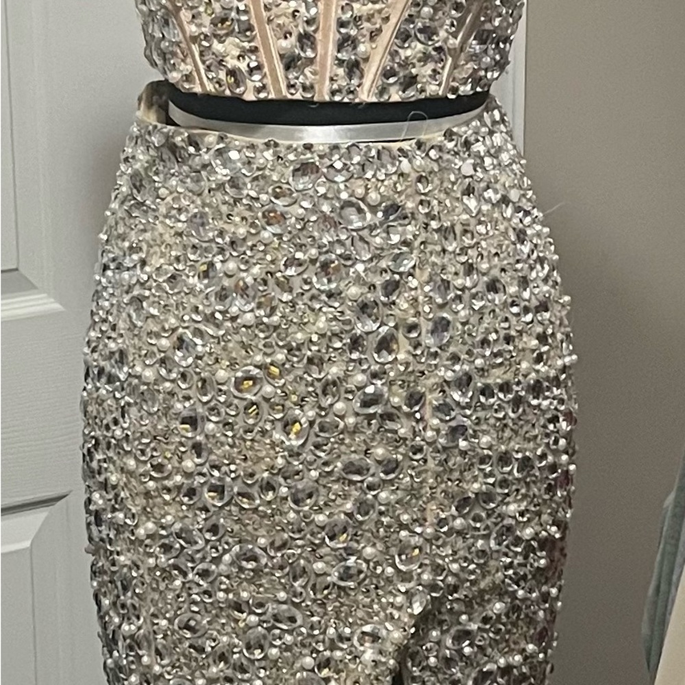 JOVANI 2 pc. Size 2 Crystal Beads strapless-bustier, long skirt with slit. - Picture 4 of 5